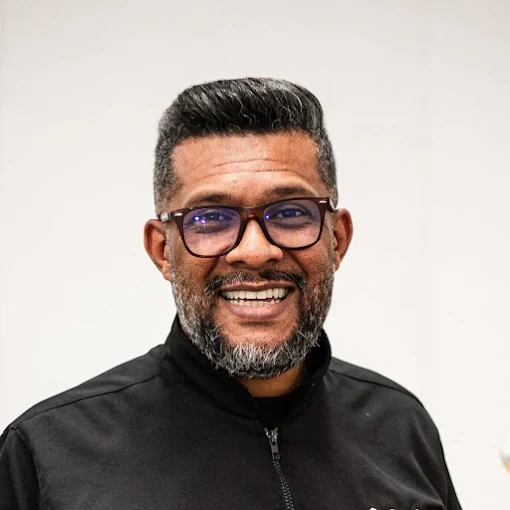 Dr. Ricardo Vielli, Cirurgião-Dentista